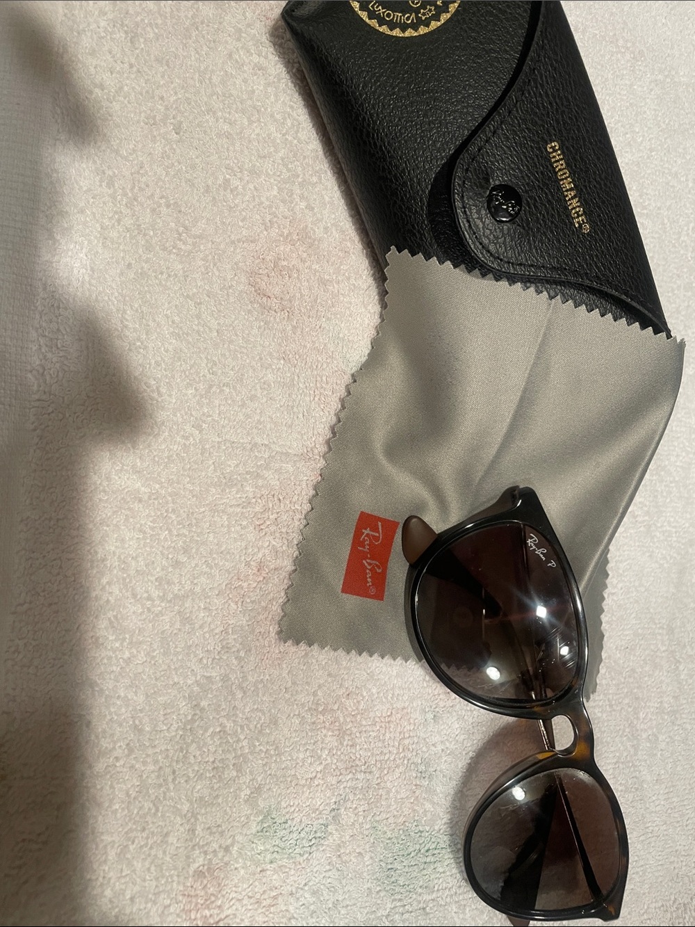 Ray-Ban Men's Tortoise Frame with Brown Gradient Lenses Sunglasses